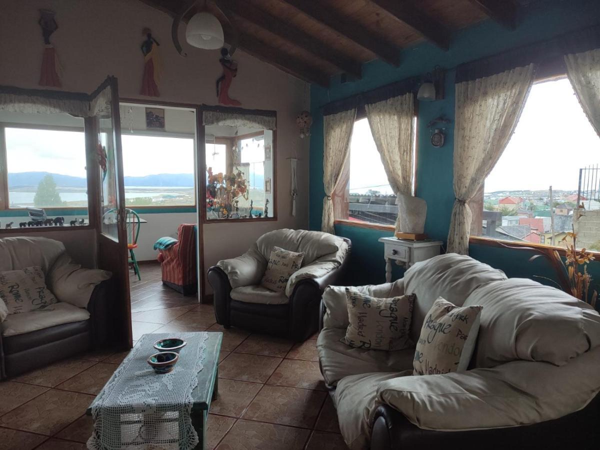 Отель Alem Casa De Familia Ушуая Экстерьер фото